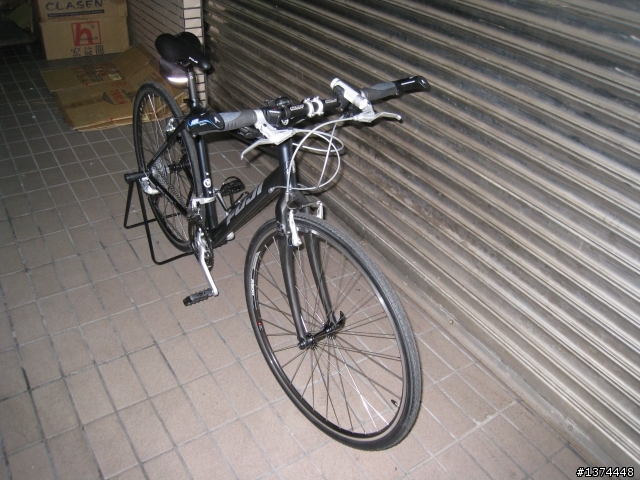 [分享] FUJI ABSOLUTE 2.0 消光黑平把公路車