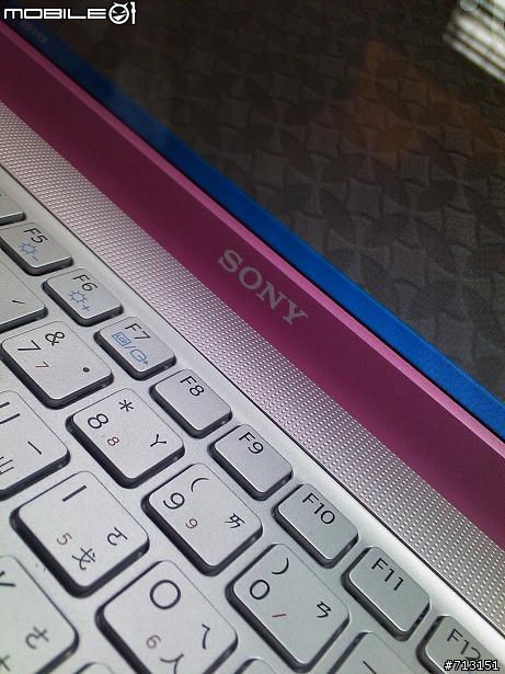 SONY W系列 蜜戀粉 不專業開箱照....