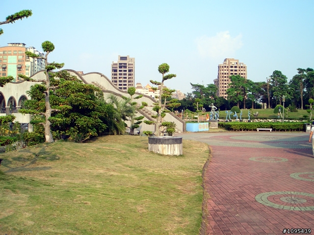 [心得]肉腳情侶輕鬆騎路線：南屯溪車道~豐樂公園