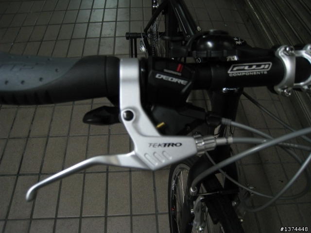 [分享] FUJI ABSOLUTE 2.0 消光黑平把公路車