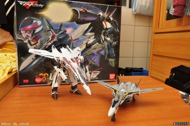 [共襄盛舉] 超時空要塞F  VF-25骷髏小隊! 出擊!!!!