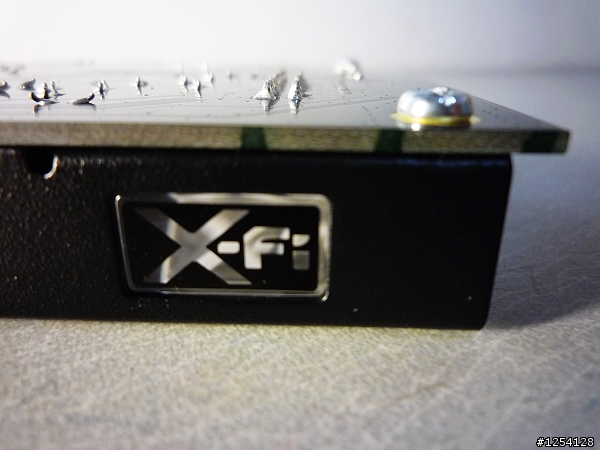 [開箱文] Creative X-Fi Titanium Fatal1ty Champion Series (PCI-E)
