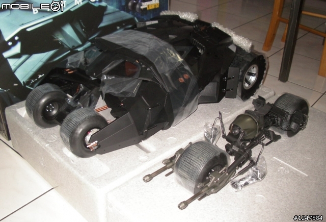 1/6 Hot Toys BATMOBILE 黑暗騎士 蝙蝠車 開箱