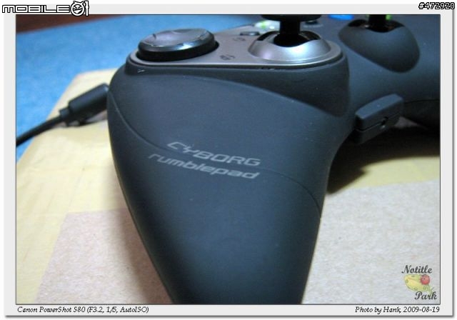 Saitek Cyborg Rumble Pad 開箱與小小使用感想