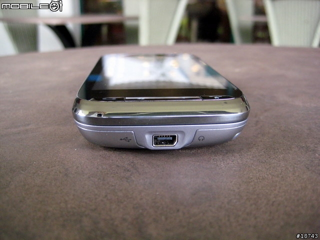 [分享] HTC Touch Pro2 超大觸控螢幕，QWERTY 全鍵盤