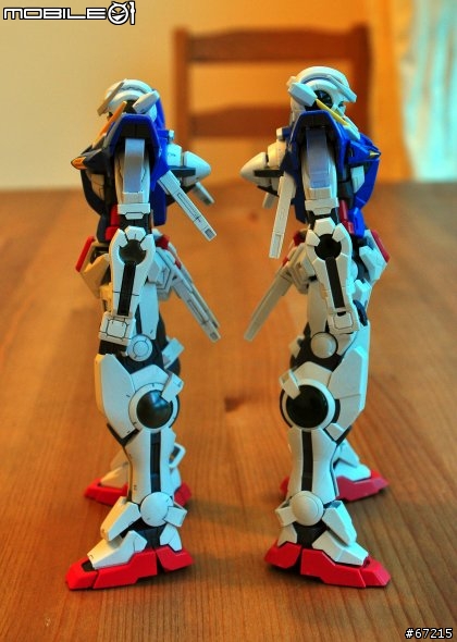[真的是傷眼的分享] 天使的進化: 1/100 Gundam Exia V.S. MG Gundam Exia (圖多)