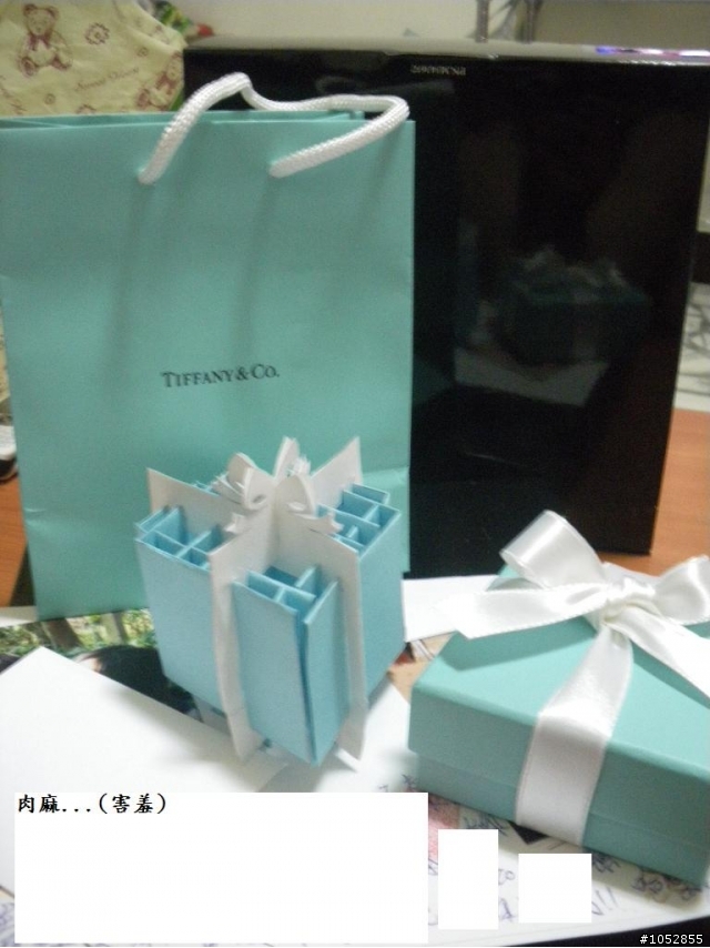 女王生日禮 TIFFANY&C .+卡片+生日蛋糕