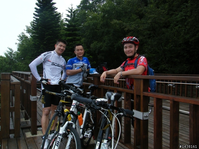 拉拉山摸黑之旅