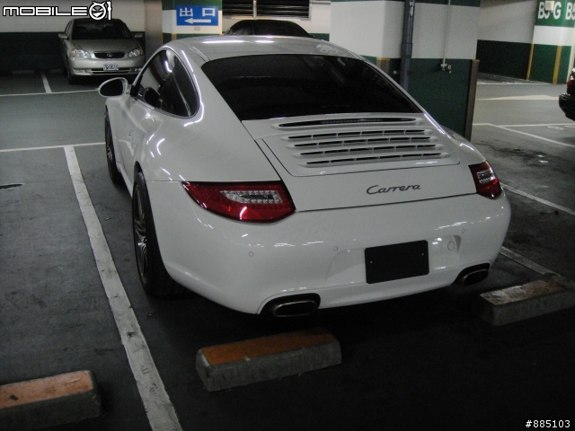 遇上Porsche 911 Carrera