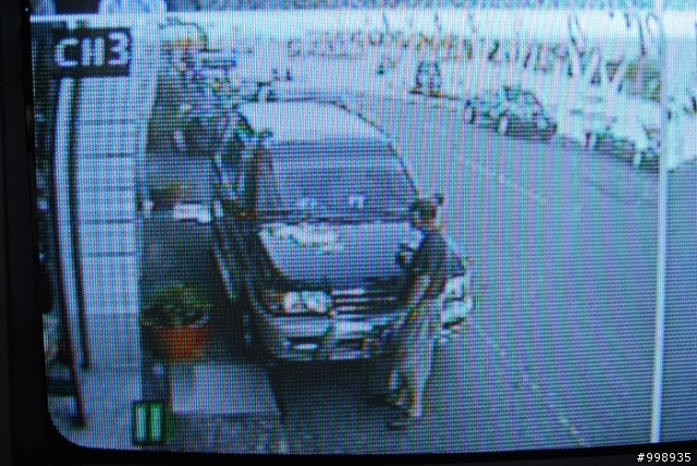 去宜蘭冬山車站前面吃''米粉羹''請注意,有惡鄰會刮你的車