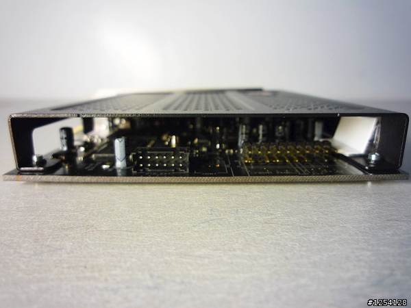 [開箱文] Creative X-Fi Titanium Fatal1ty Champion Series (PCI-E)