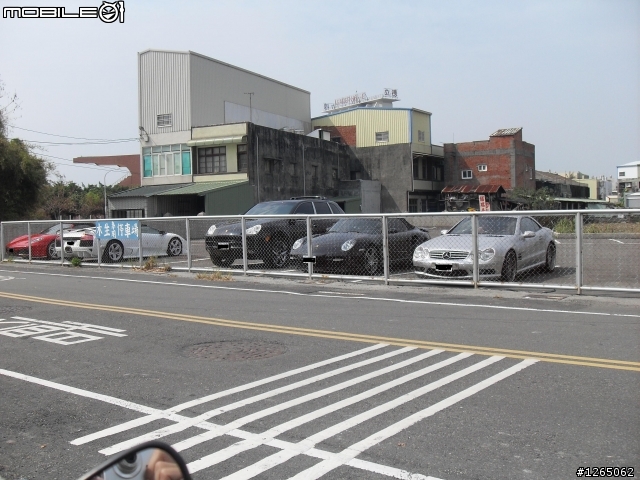 第一次看到那麼多車