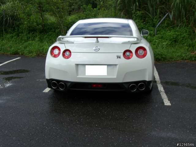 莫內巧遇戰神 GTR R35