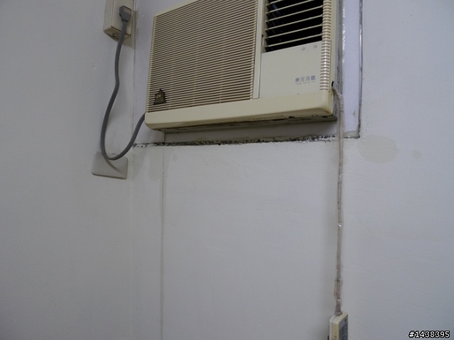 ＊HELP~~木地板隆起變成小山丘了！>