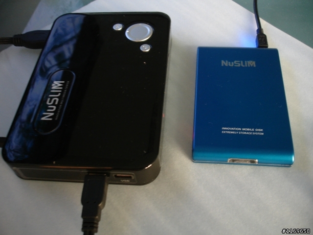 [[開箱]]NuSLIM AV620 RM播放盒