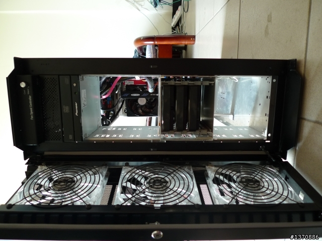[分享]小弟的pc-p80 純圖分享..