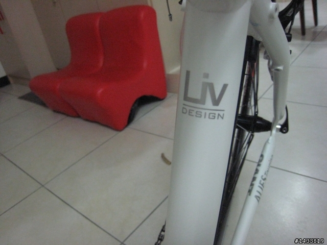 新車現身 ALIES TOURING