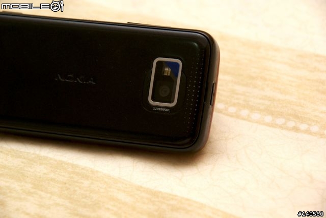 [開箱圖多]音樂小鋼砲-Nokia 5530 XpressMusic