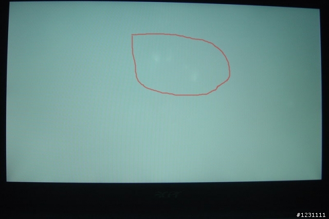 Acer 3810TG LED 背光螢幕出現亮區
