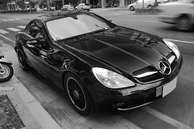 沒有看過SLK55的悲哀...