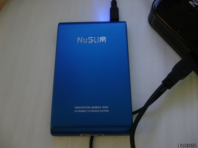 [[開箱]]NuSLIM AV620 RM播放盒