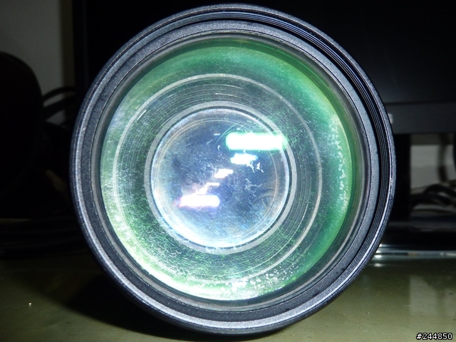 請問這個鏡頭還有救嗎 ?