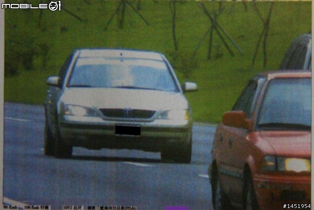 請問：1. 超速照片不只一台車? 2. Ultralyte Compact雷射測速儀的對焦問題?