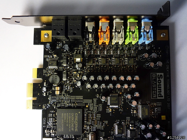 [開箱文] Creative X-Fi Titanium Fatal1ty Champion Series (PCI-E)