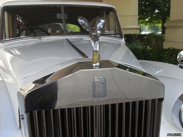 Hyatt 的 左駕古董 Rolls-Royce