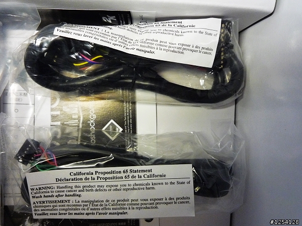 [開箱文] Creative X-Fi Titanium Fatal1ty Champion Series (PCI-E)