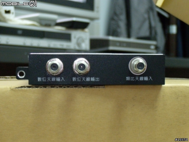 [開箱文] BENQ SK3242 32吋Full HD液晶電視,內建HIHD數位視訊盒