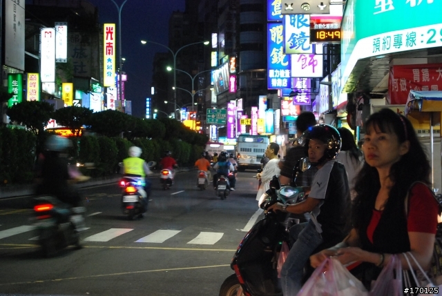 這路...請神人指教一下這鬼路該如何走? (有圖)