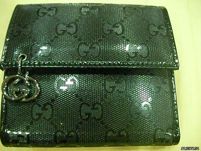 義大利品牌 Gucci 開箱圖  男用及女用皮夾有四個喔