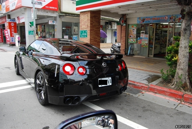 這台是啥跑車....? 有圖