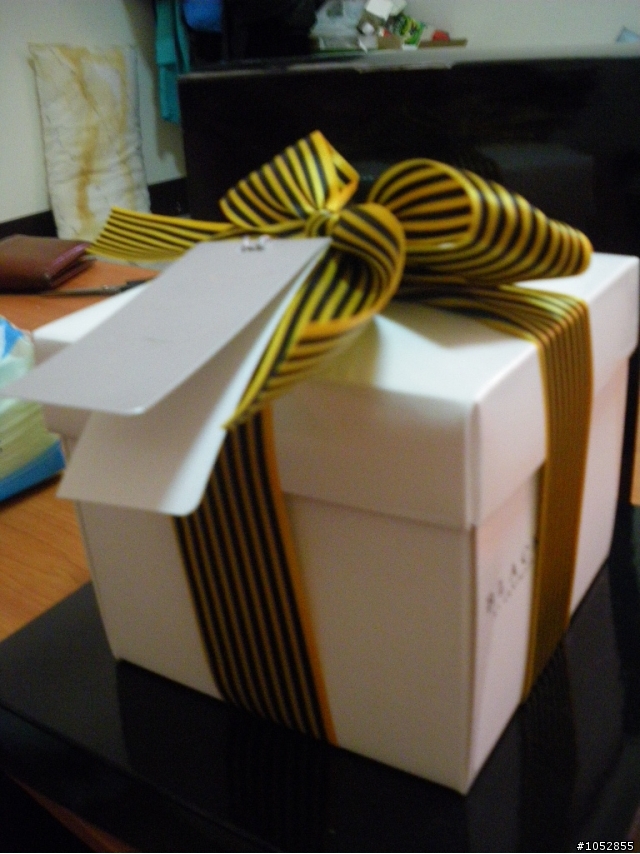 女王生日禮 TIFFANY&C .+卡片+生日蛋糕