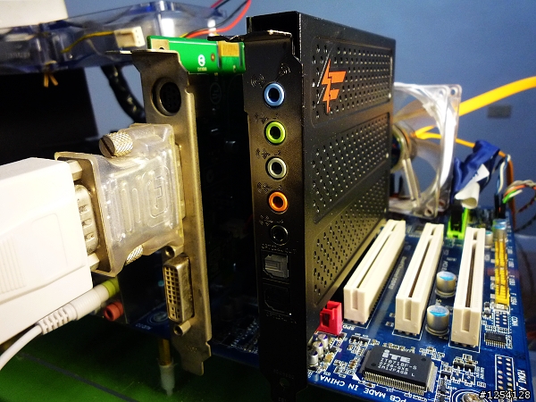 [開箱文] Creative X-Fi Titanium Fatal1ty Champion Series (PCI-E)