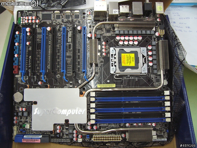 光華...看到超級電腦主機板= =+(圖改小惡魔圖床!)