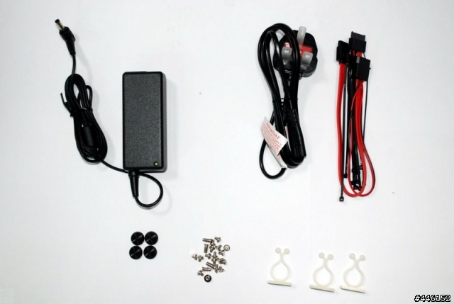 【開箱】美型Mini-ITX機殼 Antec ISK 300-65
