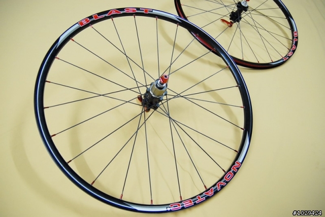 {分享}自組CANNONDALE登山車心路歷程.圖特多喔