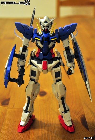 [真的是傷眼的分享] 天使的進化: 1/100 Gundam Exia V.S. MG Gundam Exia (圖多)