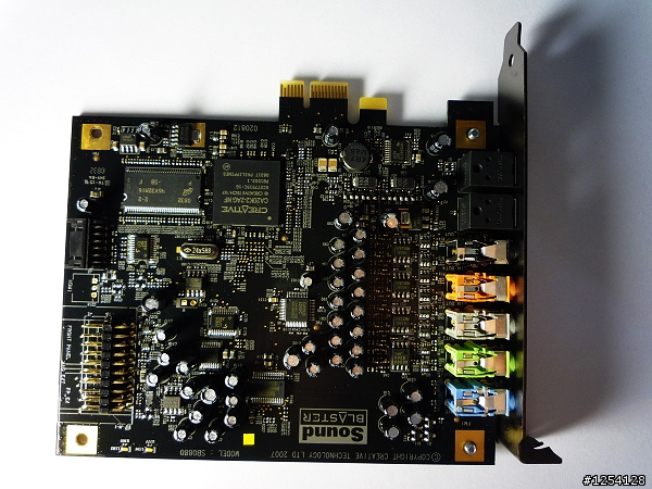 [開箱文] Creative X-Fi Titanium Fatal1ty Champion Series (PCI-E)
