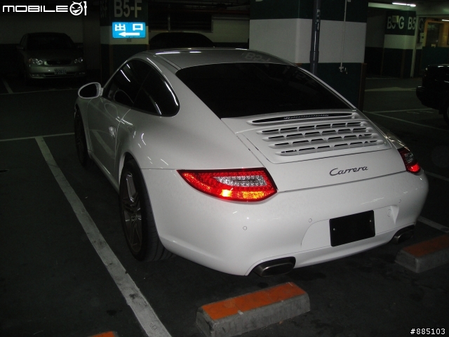 遇上Porsche 911 Carrera