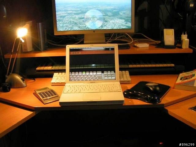透明電腦螢幕