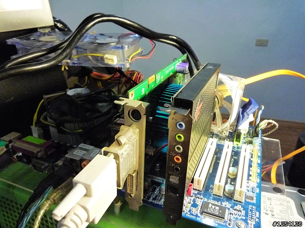 [開箱文] Creative X-Fi Titanium Fatal1ty Champion Series (PCI-E)