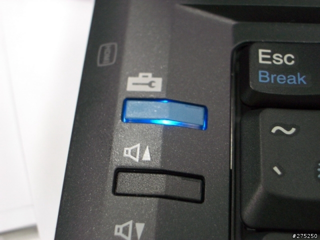 [開箱分享]便宜又大碗的Thinkpad SL400簡單分享