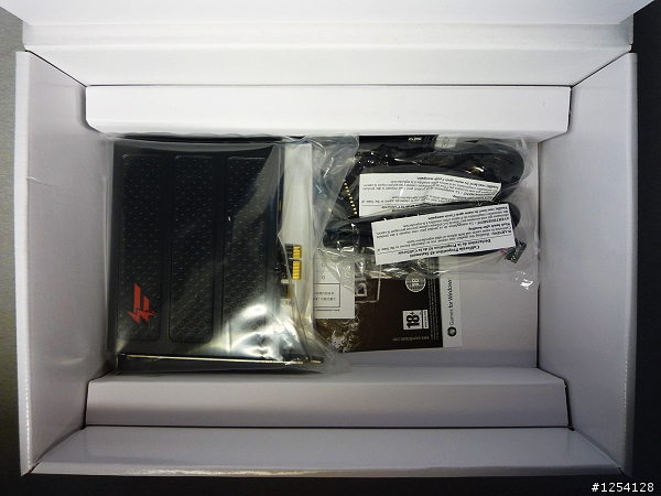 [開箱文] Creative X-Fi Titanium Fatal1ty Champion Series (PCI-E)