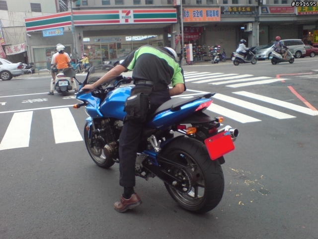 近日看到的這台車叫做?!!