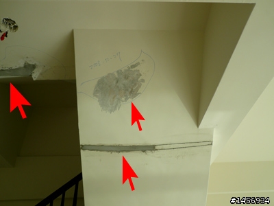 鑫輝建設意中居漏水修繕真實照片 & 我家至今房屋漏水的問題仍在修繕,已購新屋者,務必好好驗屋!