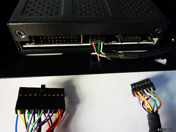 [開箱文] Creative X-Fi Titanium Fatal1ty Champion Series (PCI-E)