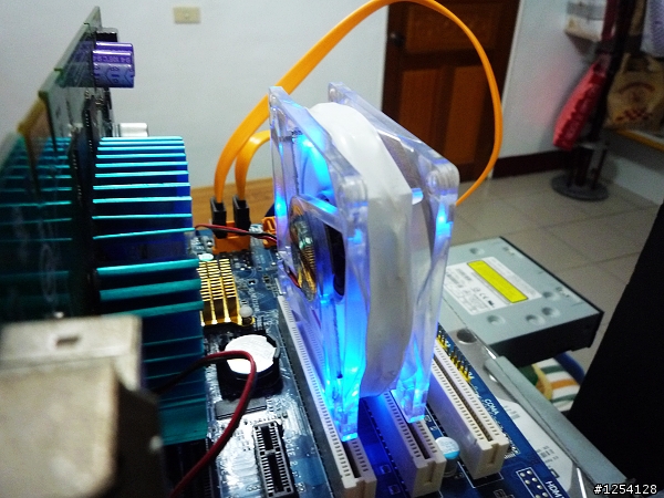 [開箱文] Creative X-Fi Titanium Fatal1ty Champion Series (PCI-E)